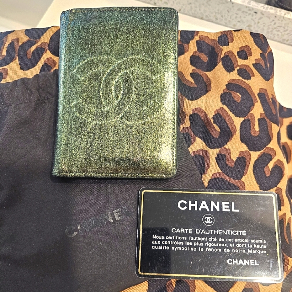 💯AUTHENTIC, VINTAGE CHANEL CARD HOLDER